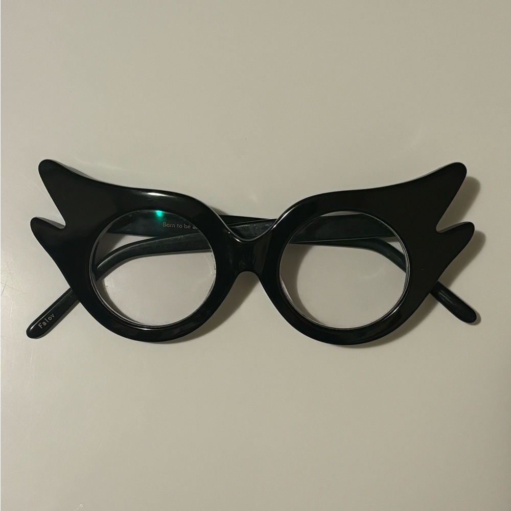 Falov Black by Polette Eyewear round eyelash frames/glasses. Avant Garde shape.